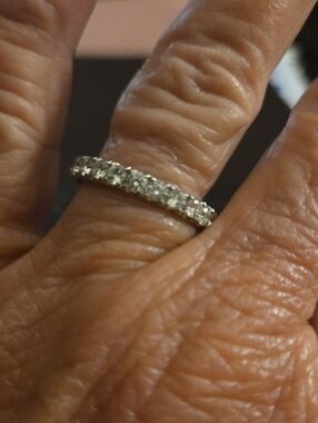 14 KT White Gold Natural Diamond Eternity Band 2.5  CT TWT, 25 -10 Pt Round Nat